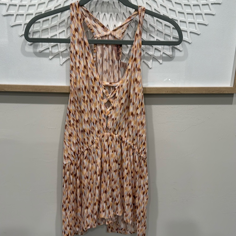 ✨2/$35✨Willow and Root Strappy Peplum Tank Top